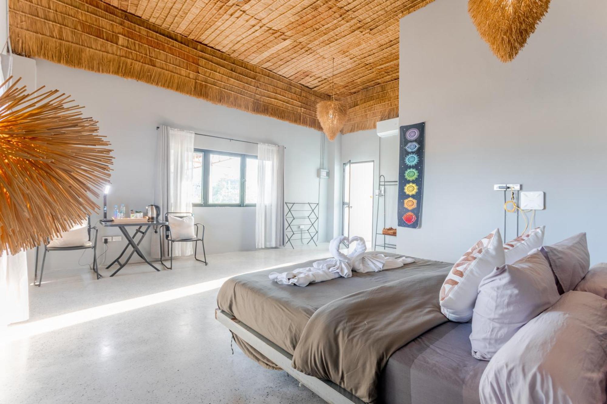 Villa Rocka Maenam *
